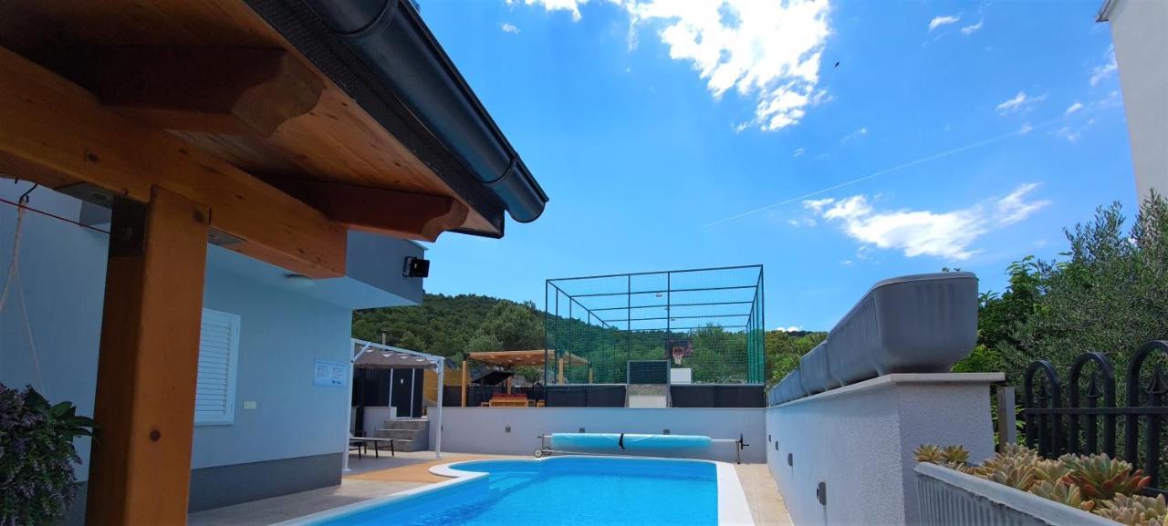 Villa Freya - Vacation House Slatine Exteriör bild