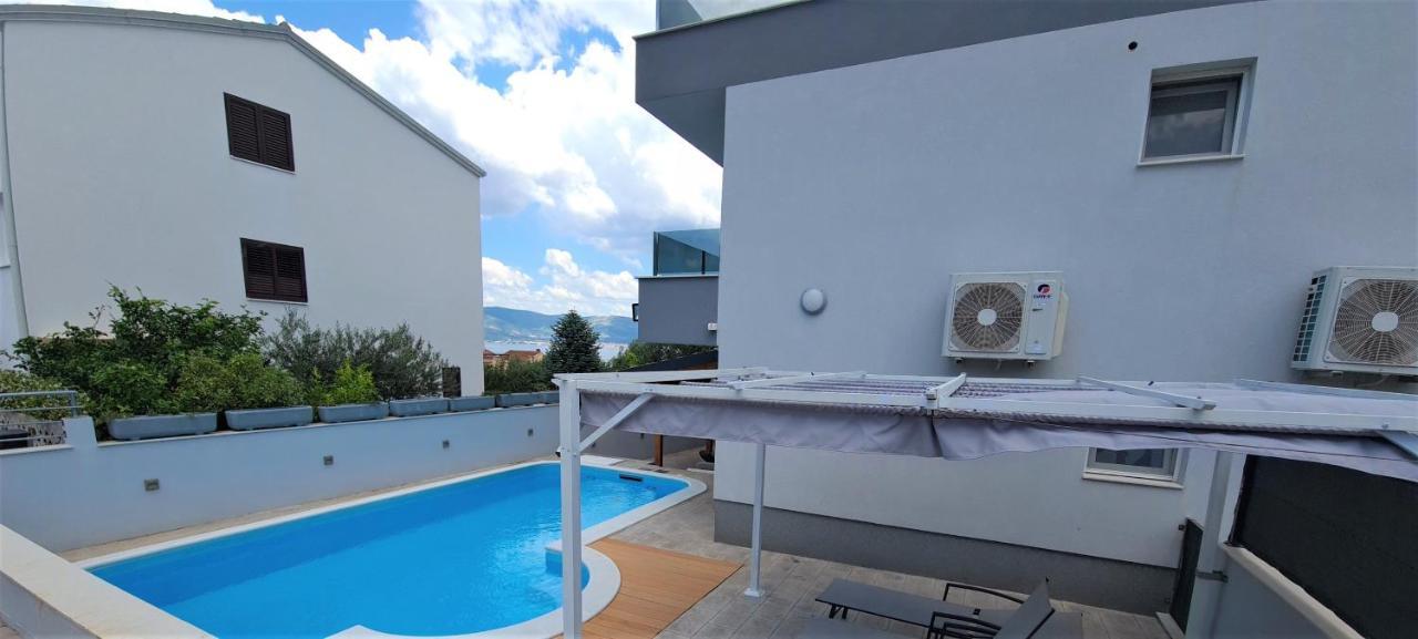Villa Freya - Vacation House Slatine Exteriör bild